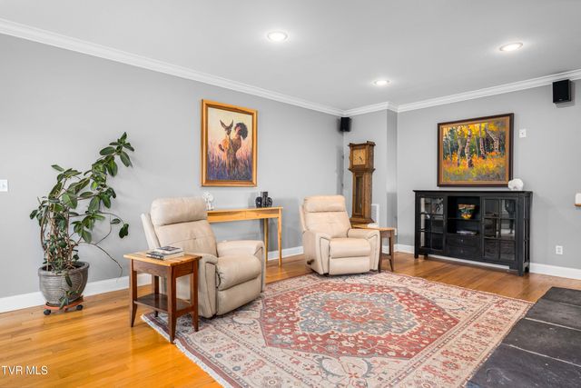 330 Sea Biscuit Court, Johnson City, TN 37604