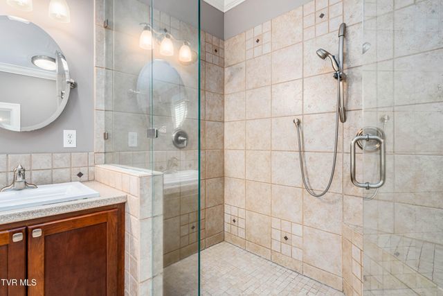 330 Sea Biscuit Court, Johnson City, TN 37604