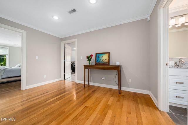 330 Sea Biscuit Court, Johnson City, TN 37604