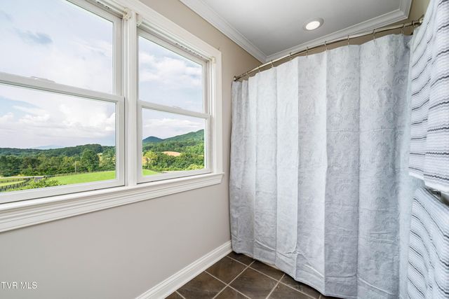 330 Sea Biscuit Court, Johnson City, TN 37604