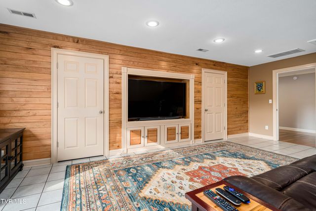 330 Sea Biscuit Court, Johnson City, TN 37604