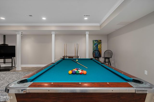 330 Sea Biscuit Court, Johnson City, TN 37604