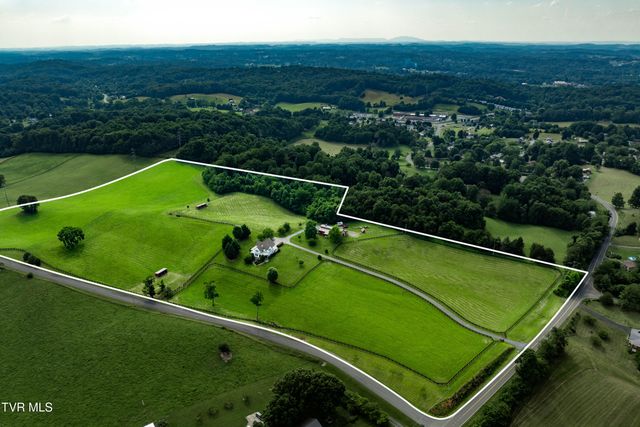 330 Sea Biscuit Court, Johnson City, TN 37604