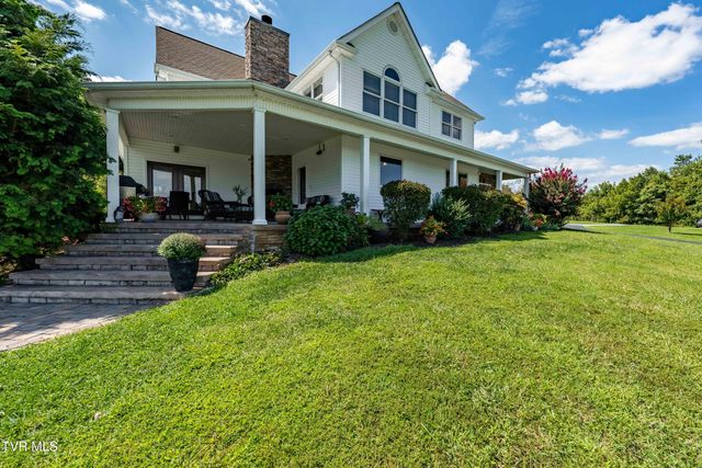 330 Sea Biscuit Court, Johnson City, TN 37604