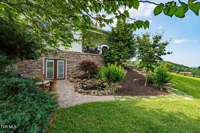 330 Sea Biscuit Court, Johnson City, TN 37604