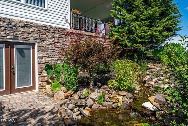 330 Sea Biscuit Court, Johnson City, TN 37604