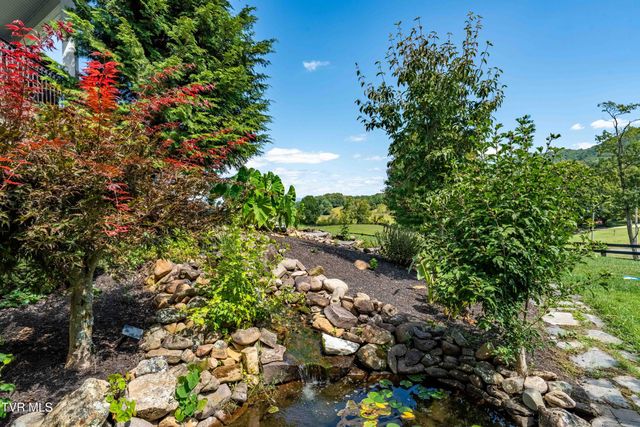 330 Sea Biscuit Court, Johnson City, TN 37604