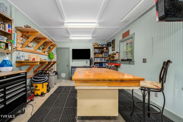 330 Sea Biscuit Court, Johnson City, TN 37604