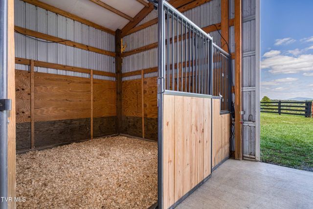 330 Sea Biscuit Court, Johnson City, TN 37604