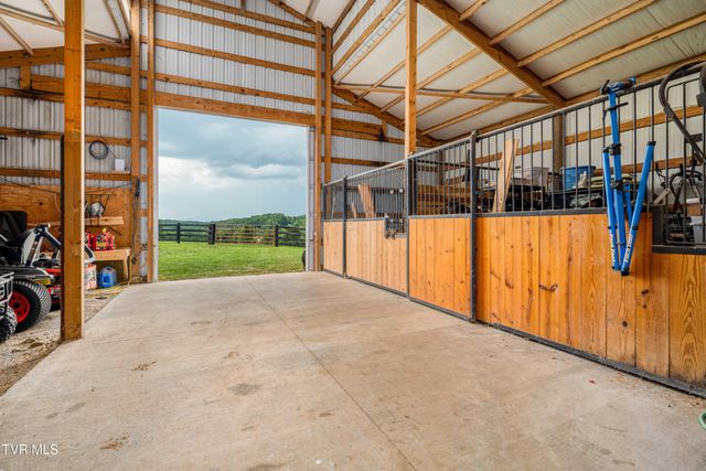 330 Sea Biscuit Court, Johnson City, TN 37604