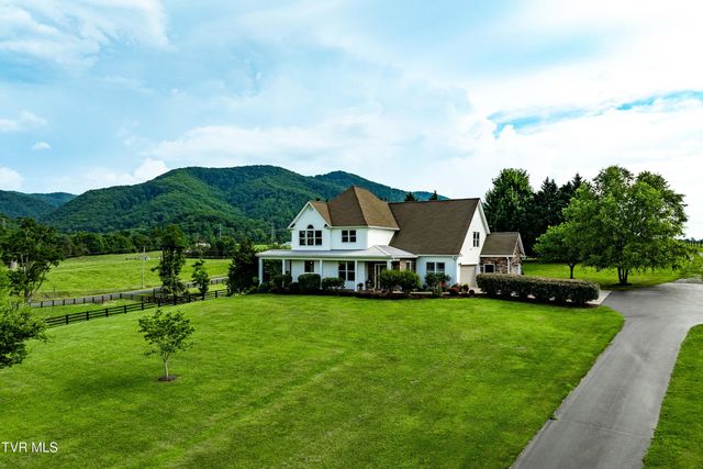 330 Sea Biscuit Court, Johnson City, TN 37604