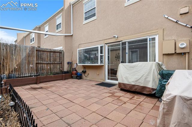 2925 S Vaughn Way, Aurora, CO 80014