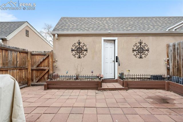 2925 S Vaughn Way, Aurora, CO 80014