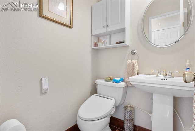 2925 S Vaughn Way, Aurora, CO 80014