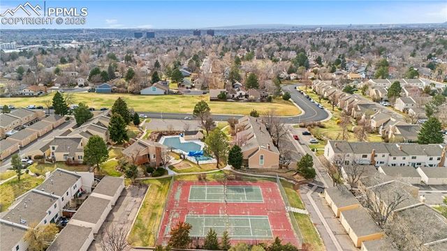 2925 S Vaughn Way, Aurora, CO 80014