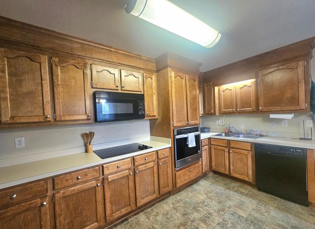 2410 Navigator Circle, Dalzell, SC 29040