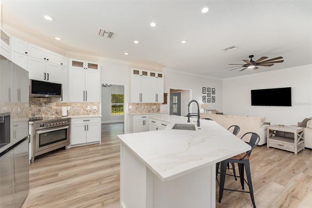 5820 E JOHNSON AVENUE, Haines City, FL 33844