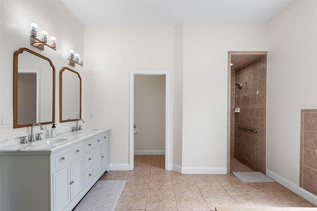 5820 E JOHNSON AVENUE, Haines City, FL 33844