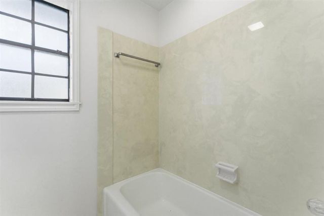 1200 Inverness Street, Lake Charles, LA 70605