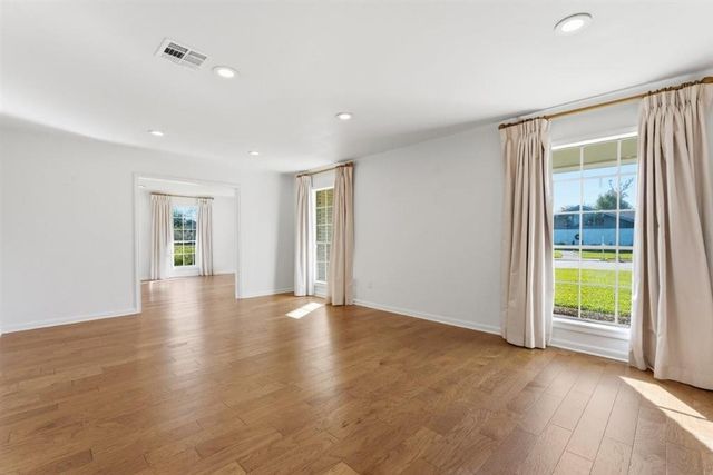 1200 Inverness Street, Lake Charles, LA 70605