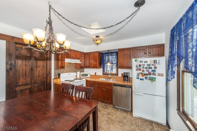 69 ALDER TER, Wantage Twp., NJ 07461