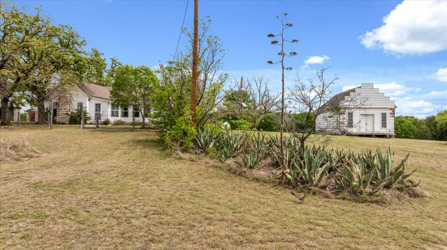 2290 N Fm 200, Rainbow, TX 76077