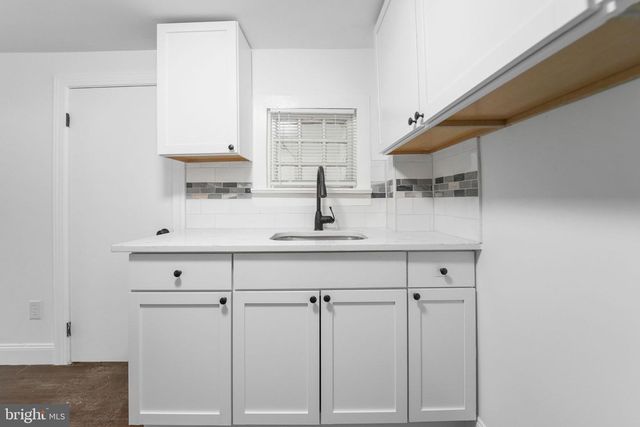 4031 IVINS AVE, Egg Harbor Township, NJ 08234