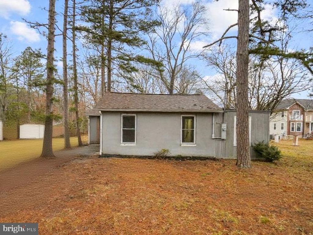 4031 IVINS AVE, Egg Harbor Township, NJ 08234