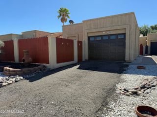 4209 W Pyracantha Drive, Tucson, AZ 85741