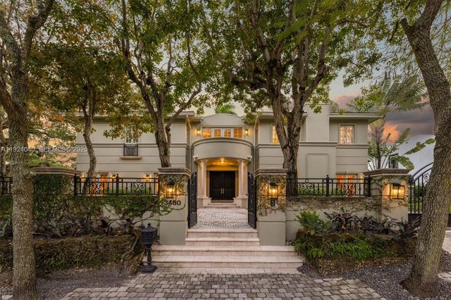 3460 S Moorings Way, Miami, FL 33133