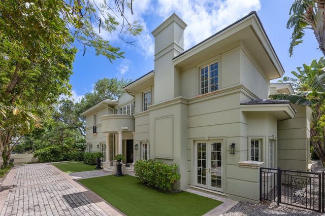 3460 S Moorings Way, Miami, FL 33133