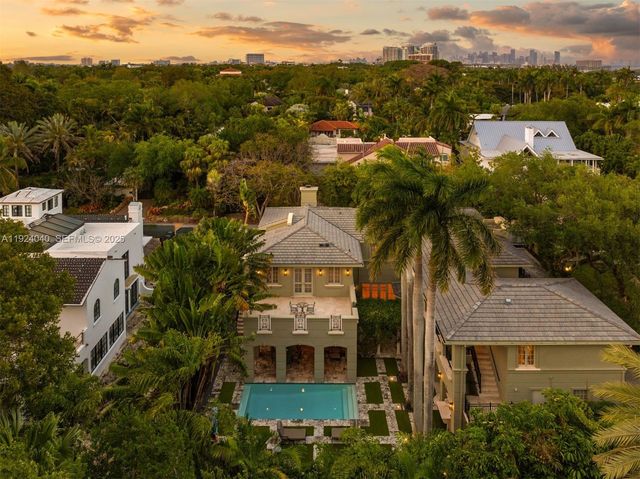 3460 S Moorings Way, Miami, FL 33133