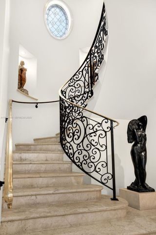 3460 S Moorings Way, Miami, FL 33133