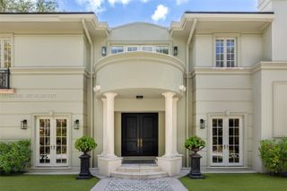 3460 S Moorings Way, Miami, FL 33133