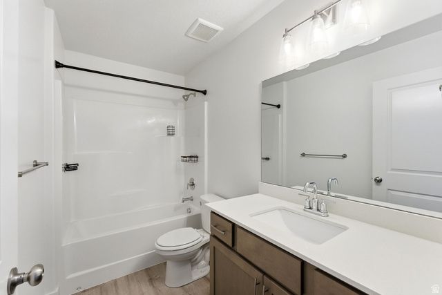 4262 W 3490 S, West Haven, UT 84401