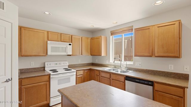 2981 N Cardell Circle, Tucson, AZ 85712