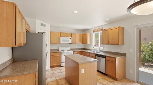 2981 N Cardell Circle, Tucson, AZ 85712