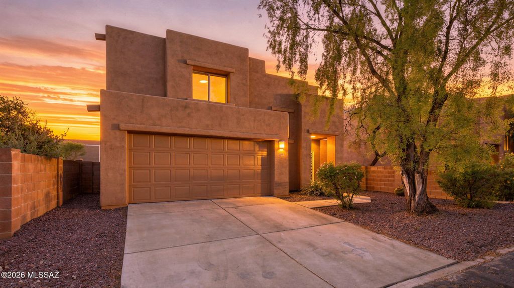 2981 N Cardell Circle, Tucson, AZ 85712