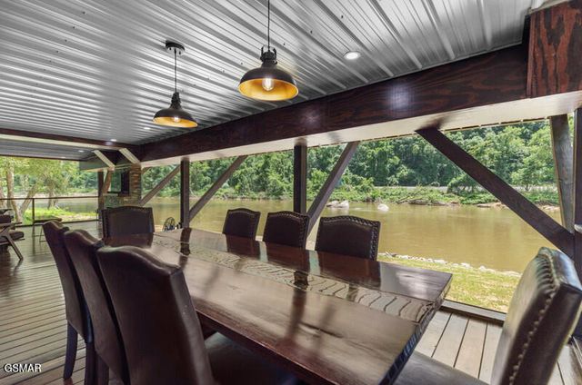 2095 E Hwy 25 70, Newport, TN 37821