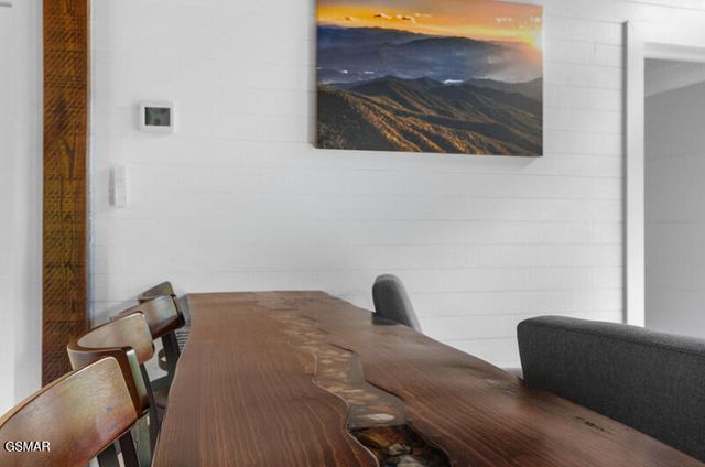 2095 E Hwy 25 70, Newport, TN 37821