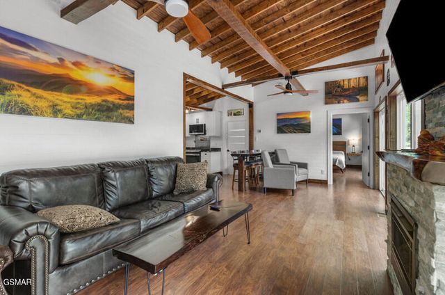 2095 E Hwy 25 70, Newport, TN 37821