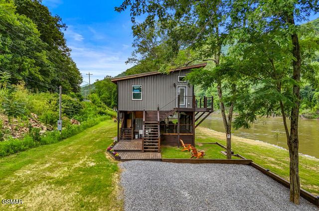 2095 E Hwy 25 70, Newport, TN 37821