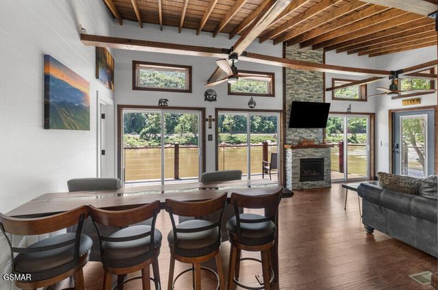 2095 E Hwy 25 70, Newport, TN 37821