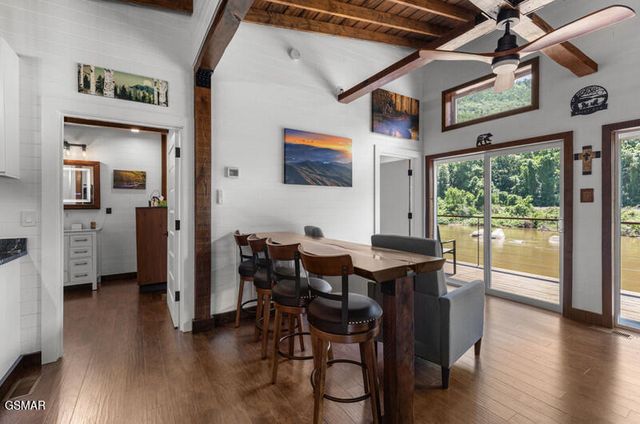 2095 E Hwy 25 70, Newport, TN 37821