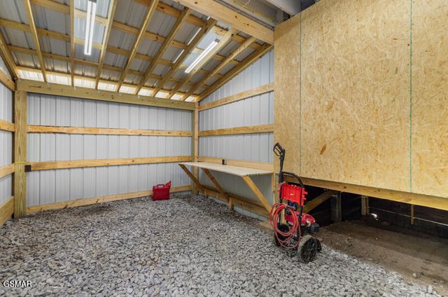 2095 E Hwy 25 70, Newport, TN 37821