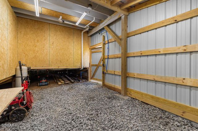 2095 E Hwy 25 70, Newport, TN 37821