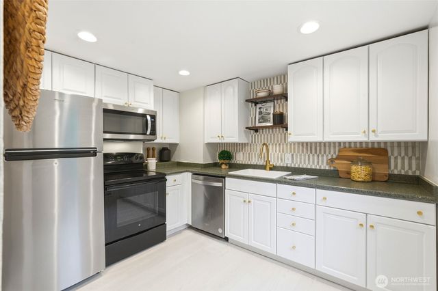3608 SE 5th Place, Renton, WA 98058