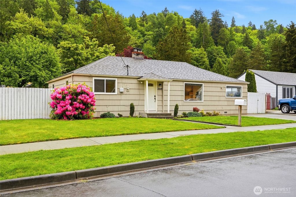3608 SE 5th Place, Renton, WA 98058