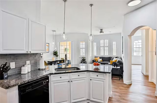 818 TERRACE RIDGE CIRCLE 818, Davenport, FL 33896
