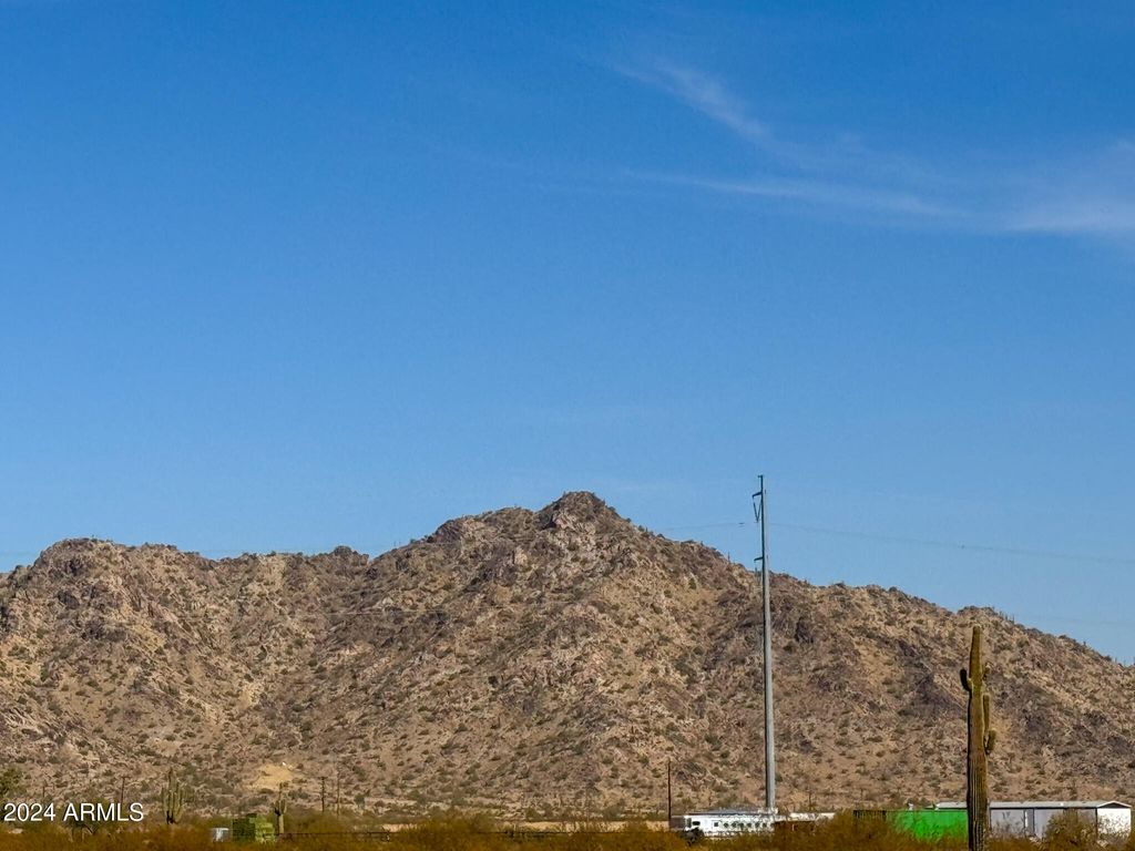 Image 11 of property listing at 0 N Silver Dog Way 2 Acres -- -, Maricopa, AZ 85138
